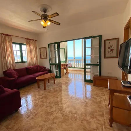 Holiday home Casa Paco Y Nina